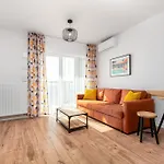 Lägenhet Komitetu Obrony Robotnikow 30 By Homeprime Warszawa
